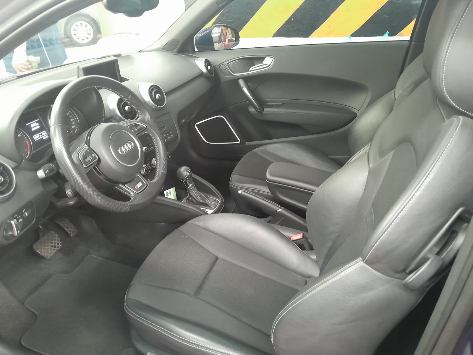 Audi A1 2014 At
